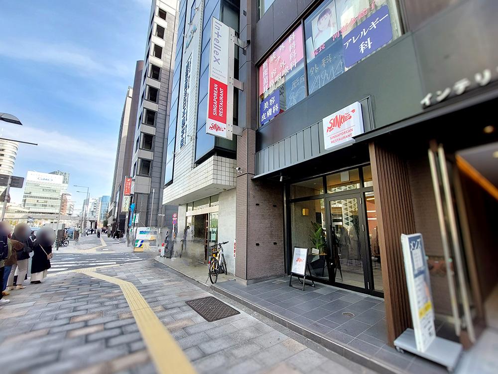 渋谷にオープンするシンガポール料理店「SINKIES（シンキーズ）」はアイムドーナツ渋谷店の隣にオープン