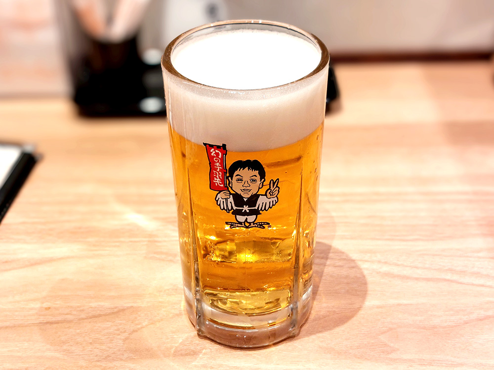 世界の山ちゃん吉祥寺店でいただく美味しい生ビール